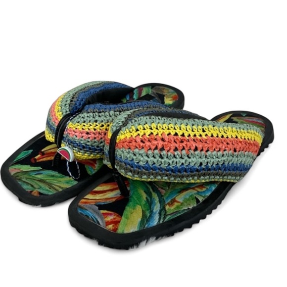 NEW Farm Rio Women's Multicolor Puffy Rainbow Crochet Tropical Banana Sandals  7 - Picture 1 of 13